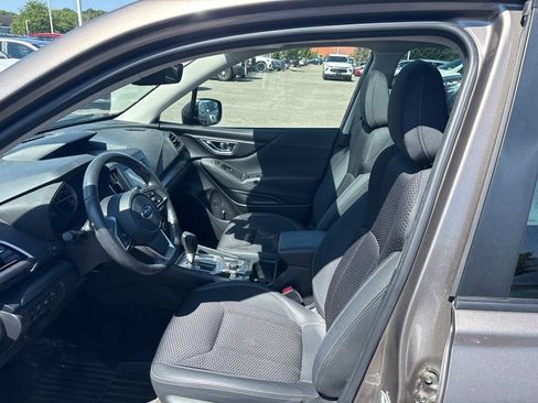 Used 2023 Subaru Forester Premium AWD/4WD image 7
