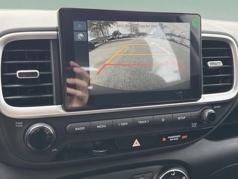 New 2026 Hyundai Venue SE FWD image 13