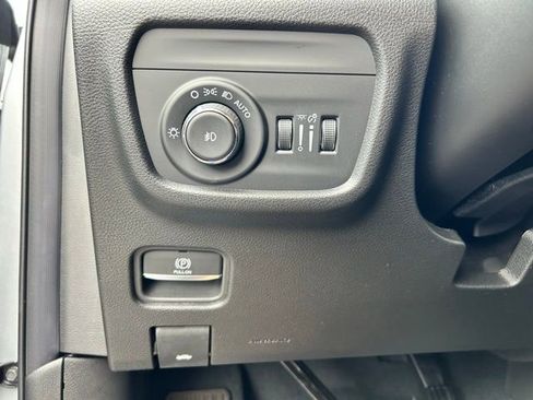 New 2025 Jeep Grand Cherokee L Limited w/ Black Appearance Package AWD/4WD image 20