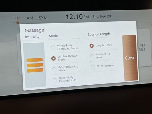 Used 2023 Genesis G90 3.5T image 21