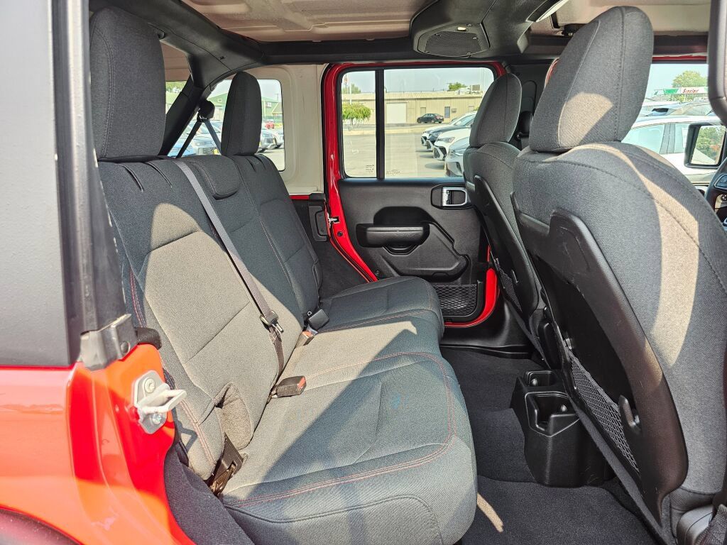 Used 2024 Jeep Wrangler Unlimited Rubicon AWD/4WD image 15