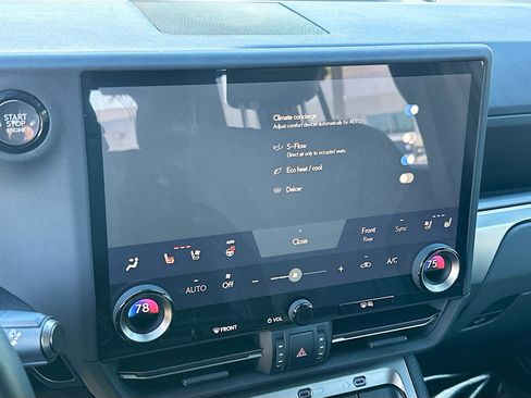 Used 2024 Lexus GX 550 image 16