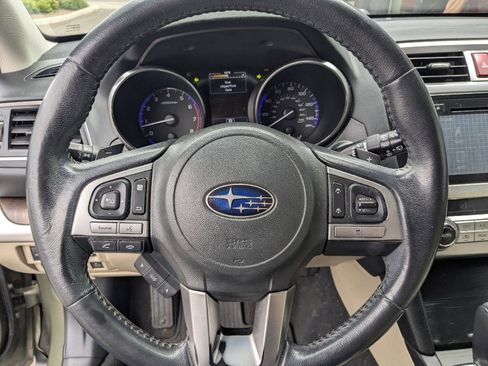 Used 2015 Subaru Outback 2.5i Limited AWD/4WD image 22