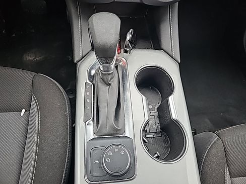 Used 2025 Chevrolet Blazer LT image 7