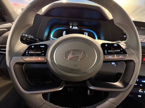 New 2025 Hyundai Elantra Sport image 15