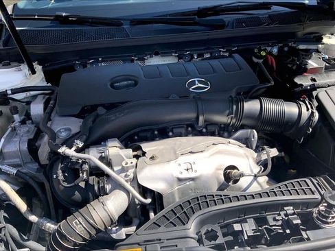Used 2020 Mercedes-Benz CLA 250 image 30