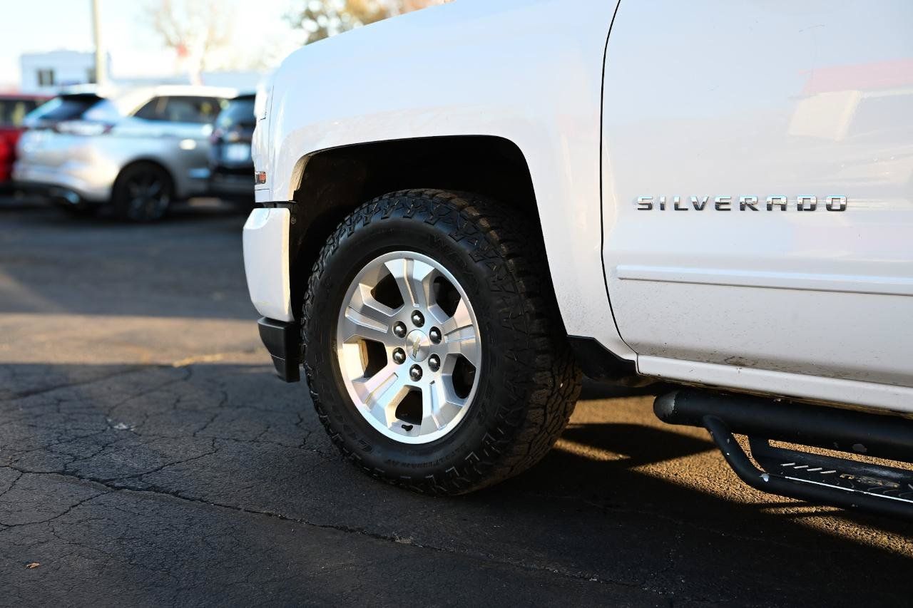 Used 2018 Chevrolet Silverado 1500 LT w/ All Star Edition AWD/4WD image 7