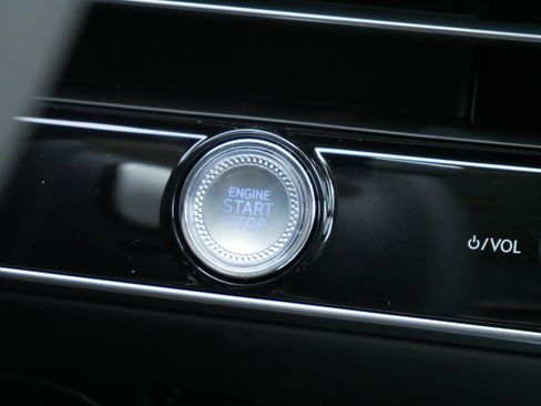 New 2026 Genesis GV70 2.5T Advanced image 11