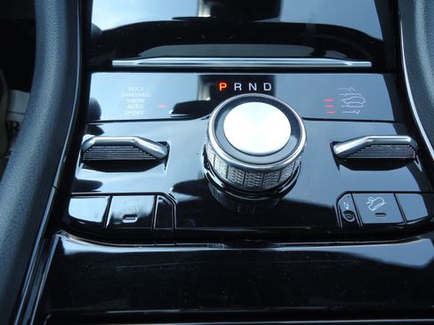 Used 2021 Jeep Grand Cherokee L Summit w/ Luxury Tech Group V image 21