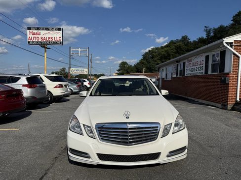 Used 2013 Mercedes-Benz E 350 BlueTEC Sedan image 2
