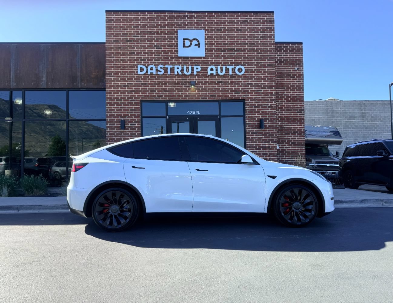 Used 2022 Tesla Model Y Performance AWD/4WD image 9