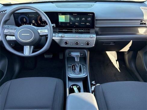 New 2026 Hyundai Kona SE image 10