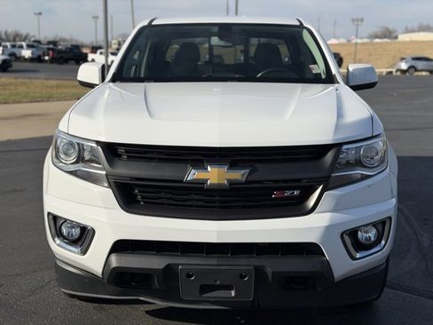 Used 2017 Chevrolet Colorado Z71 image 2