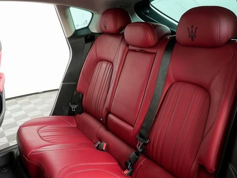 Certified 2022 Maserati Levante Modena image 21