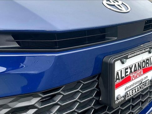 Used 2025 Toyota Camry SE image 28