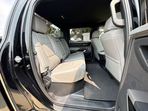 Used 2025 Toyota Tundra Limited image 25