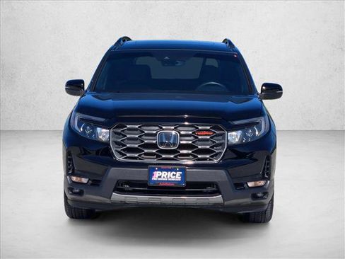 Used 2022 Honda Passport TrailSport image 2