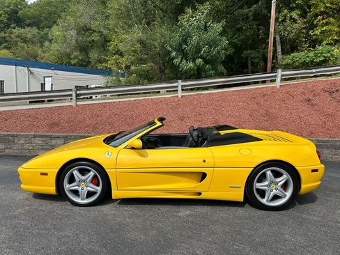 Used 1999 Ferrari F355 Spider RWD image 4