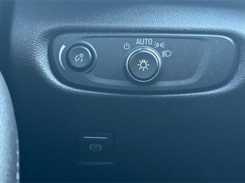 Used 2024 Chevrolet Blazer LT image 43