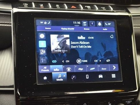 Used 2024 Jeep Grand Cherokee Laredo X w/ Luxury Tech Group I AWD/4WD image 31