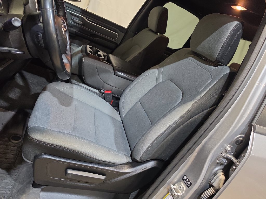 Used 2022 RAM 1500 Big Horn AWD/4WD image 13