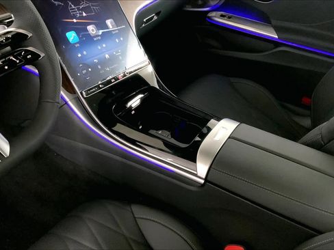 Used 2024 Mercedes-Benz CLE 450 4MATIC Coupe image 11