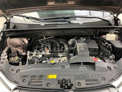Used 2017 Toyota Highlander XLE image 29
