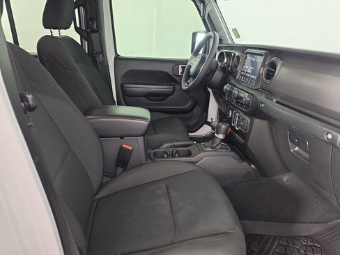 Used 2023 Jeep Gladiator Sport AWD/4WD image 45