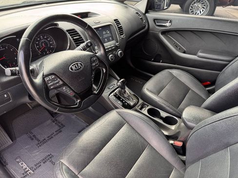 Used 2017 Kia Forte EX FWD image 30