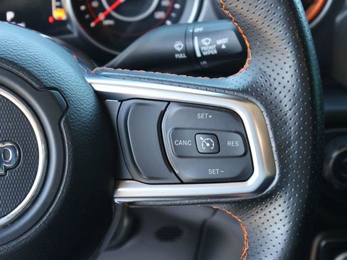 Used 2021 Jeep Gladiator Mojave AWD/4WD image 34