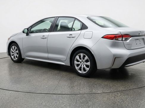 Used 2025 Toyota Corolla LE FWD image 6