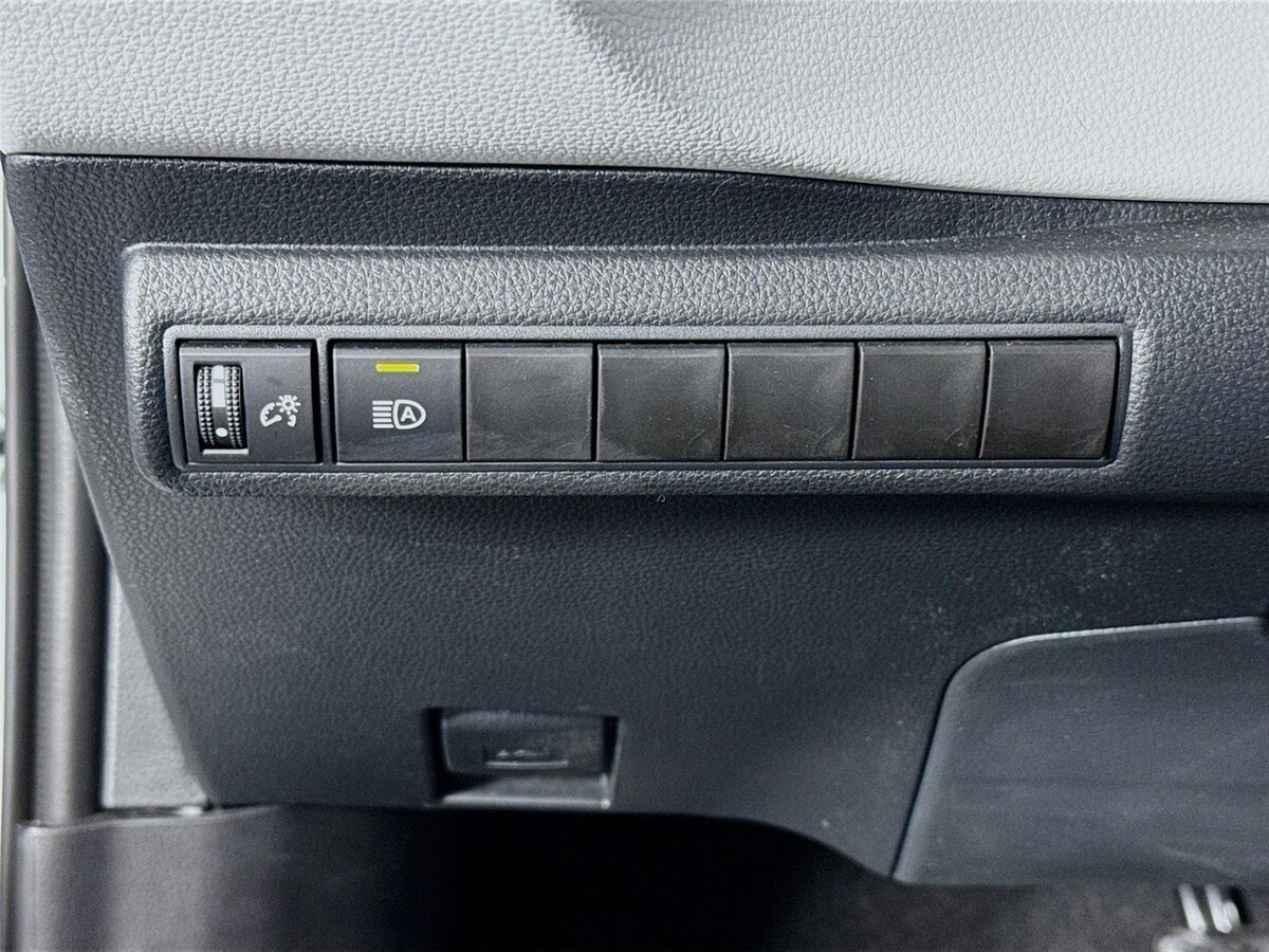 Used 2024 Toyota Corolla SE FWD image 10