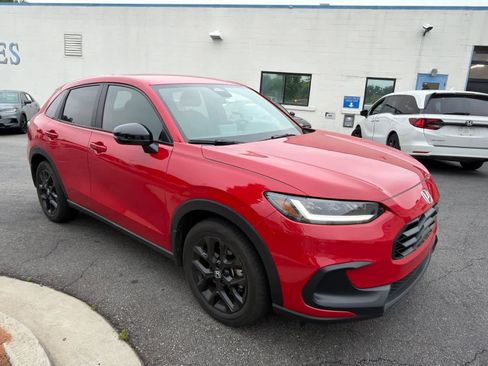 Used 2024 Honda HR-V Sport image 10