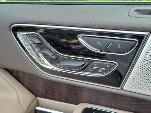 Certified 2022 Lincoln Navigator L Reserve RWD image 17