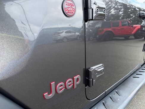 Used 2020 Jeep Wrangler Unlimited Rubicon w/ LED Lighting Group AWD/4WD image 30