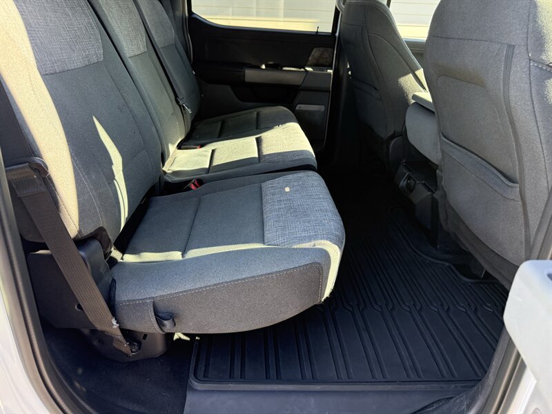 Used 2024 Ford F250 XLT w/ Black Appearance Package AWD/4WD image 28