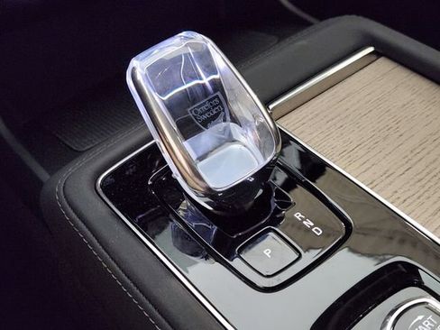 New 2025 Volvo XC90 B6 Plus w/ Protection Package Premier image 20