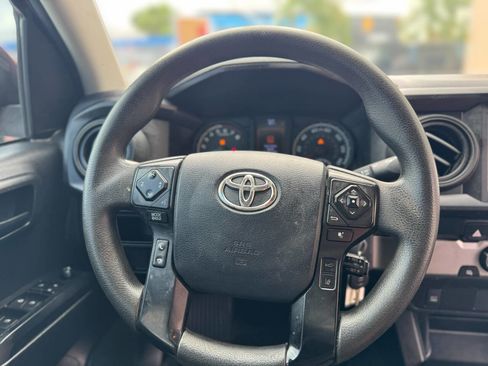 Used 2019 Toyota Tacoma SR w/ SR Convenience Package image 26