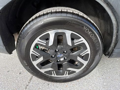 Certified 2025 Subaru Forester Premium AWD/4WD image 15