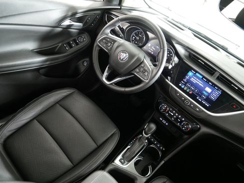 Used 2020 Buick Encore GX Essence w/ Experience Buick Package AWD/4WD image 9