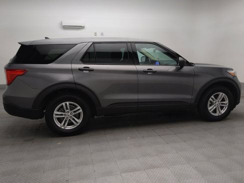 Used 2023 Ford Explorer 4WD image 10