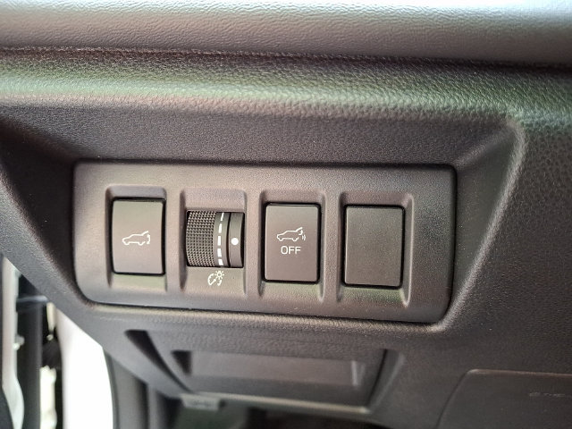 Certified 2023 Subaru Outback Touring AWD/4WD image 23