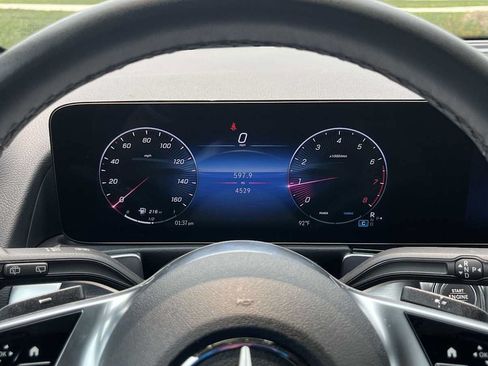 Used 2026 Mercedes-Benz GLB 250 4MATIC image 45
