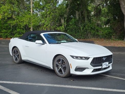 Certified 2025 Ford Mustang Premium RWD image 9