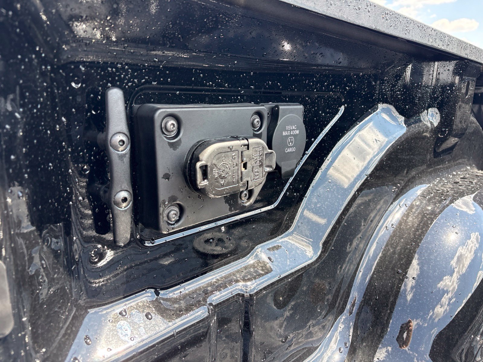 New 2026 RAM 3500 Tradesman AWD/4WD image 31