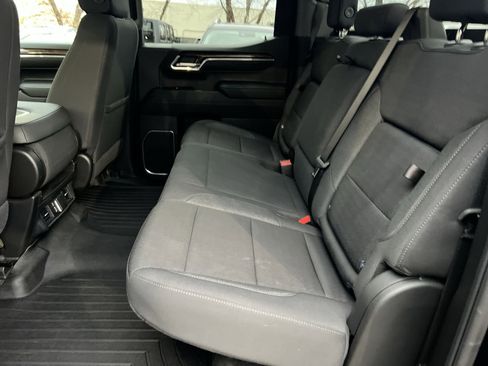 Used 2024 GMC Sierra 1500 Elevation image 24