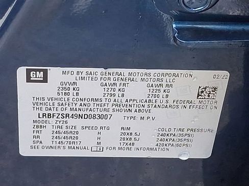 Certified 2022 Buick Envision Avenir w/ Technology Package II image 28