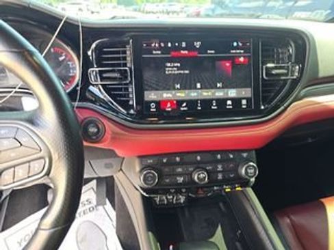Used 2022 Dodge Durango R/T RWD image 11