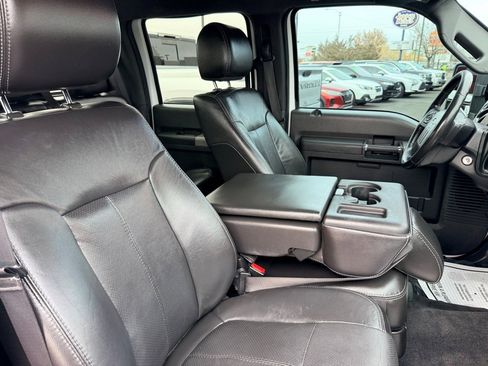 Used 2012 Ford F250 Lariat w/ Lariat Interior Pkg image 17