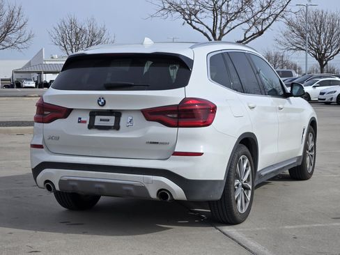 Used 2019 BMW X3 sDrive30i w/ Premium Package image 3
